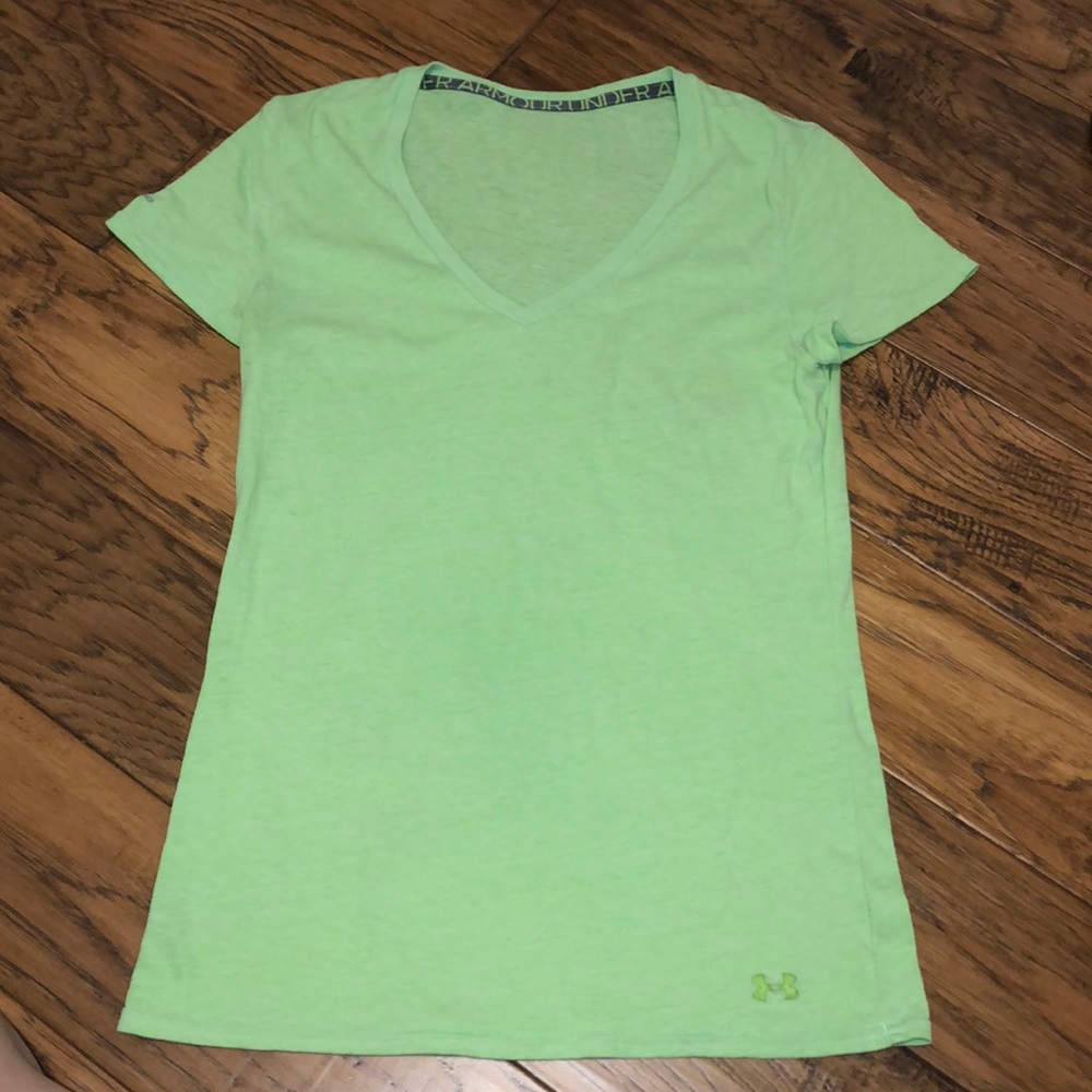 Short sleeved green tee!